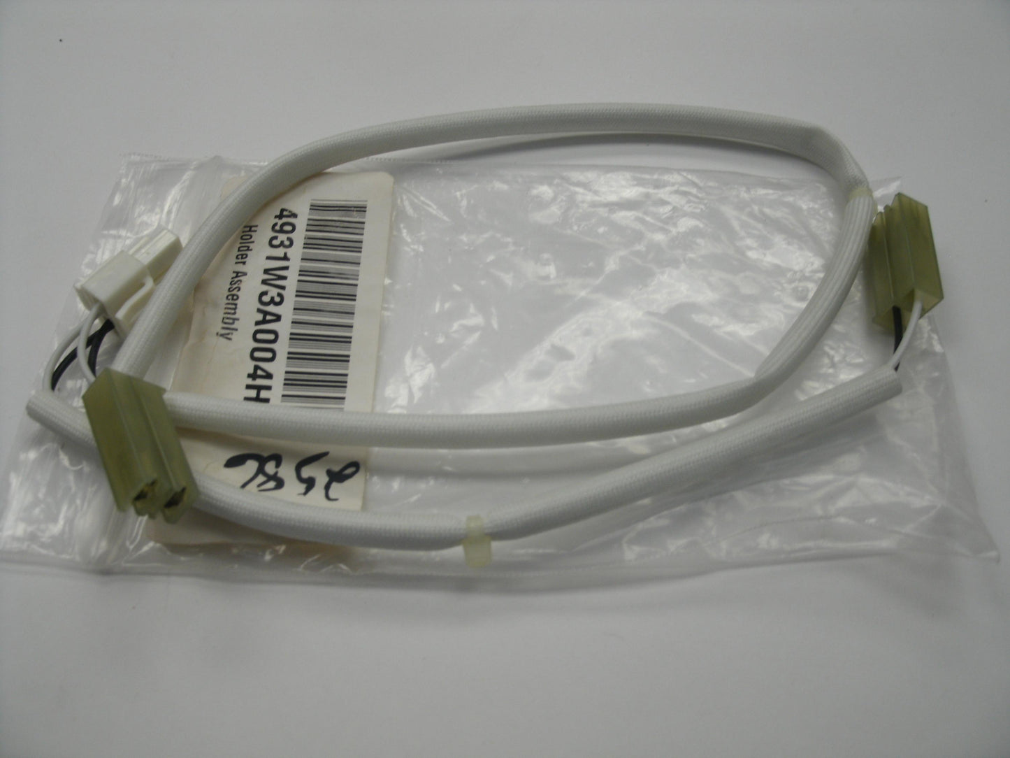 LG 4931W3A004J Holder Assembly. New.