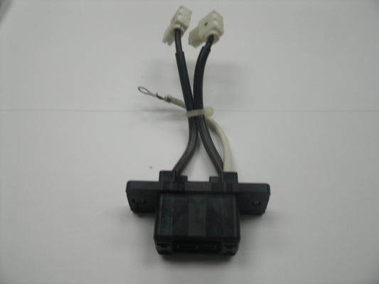 AMP 0630 Connector. P and P2. KNT Tube 600 V. Ricoh.