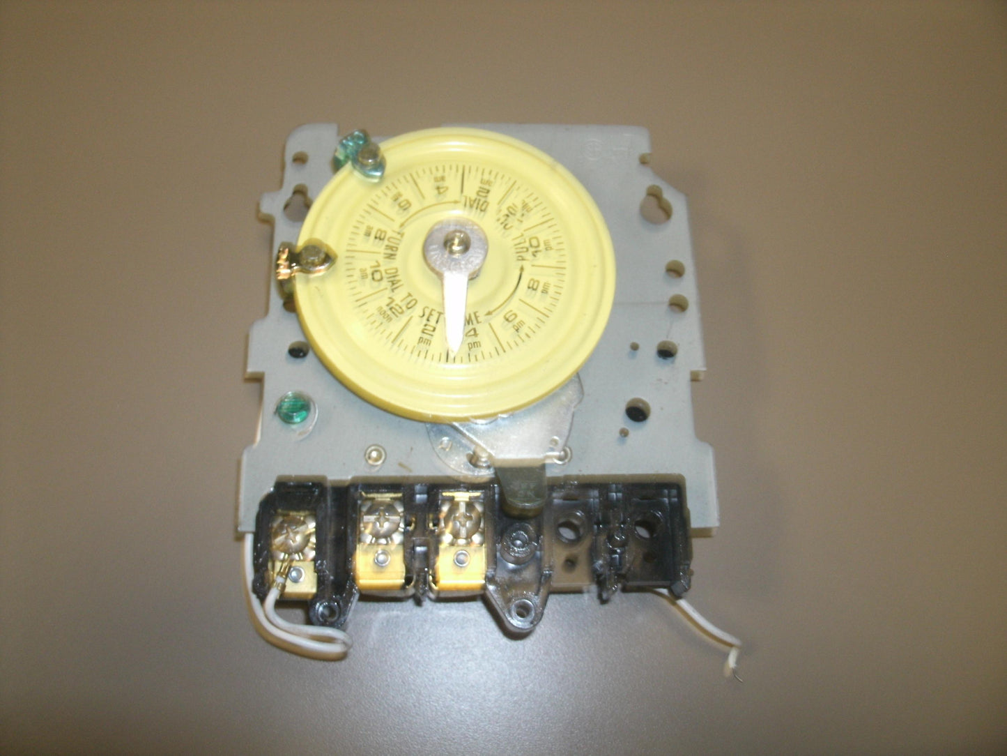Intermatic T101 Timing Dial, WG1570-4, 125 VAC, Working Pull.