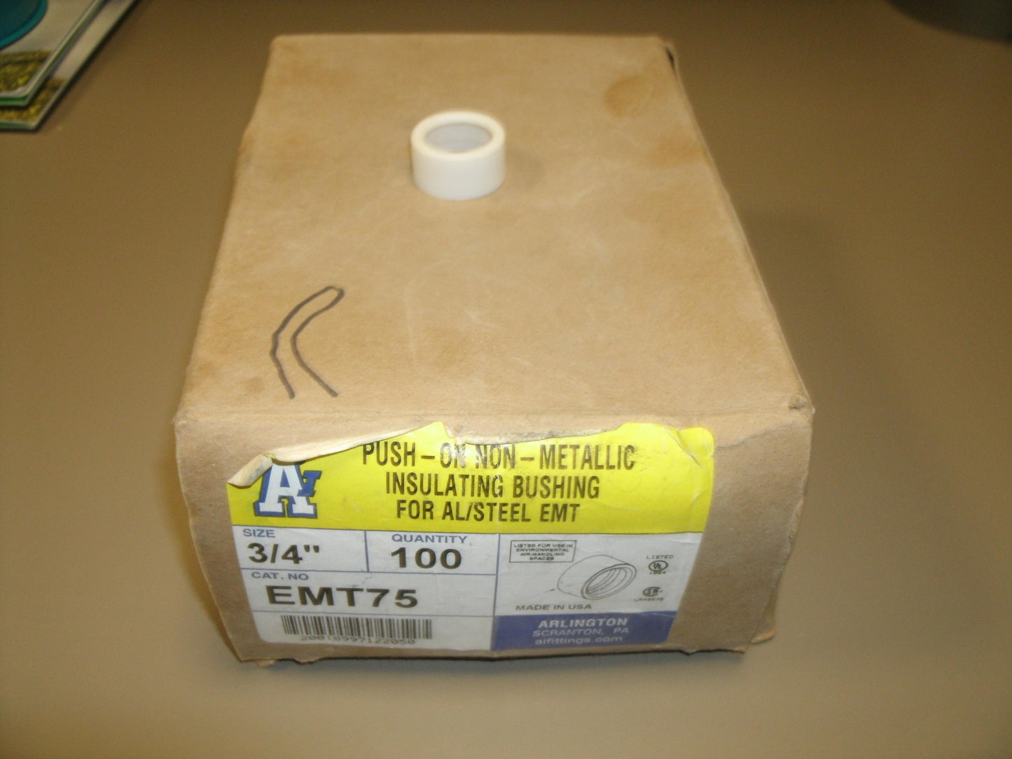 Arlington EMT75-100 EMT Insulating Conduit Bushing.