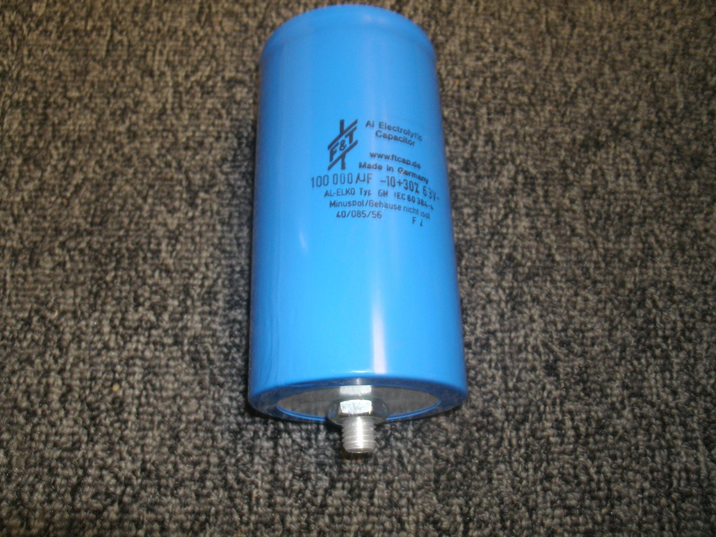 Al Electrolytic Capacitor 100,000 uf -10+30% 63V. New.