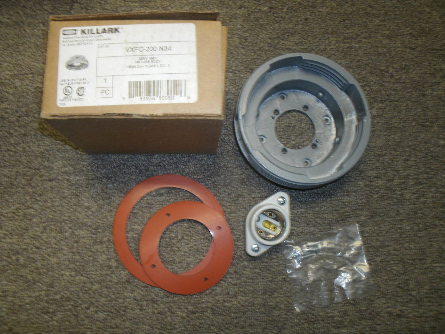Hubbell-Killark VXFC-200 N34. 300W Fixture Body.  V-Series. (B1)