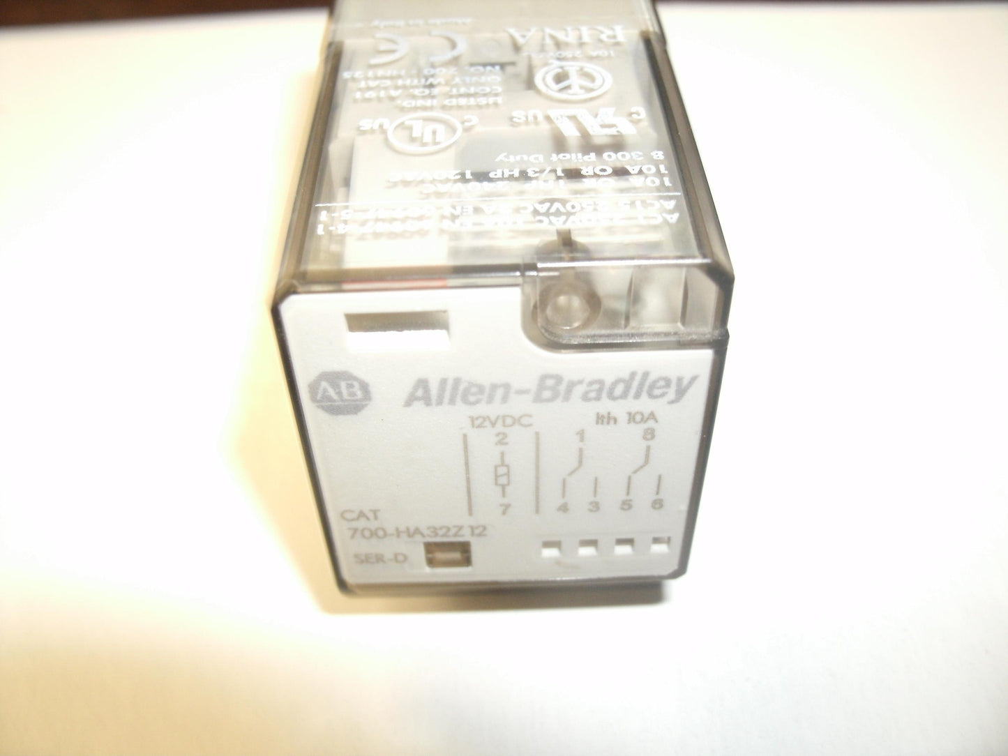 Allen-Bradley 700-HA32Z12 Relay, Ice Cube, 8-Pin. (32)