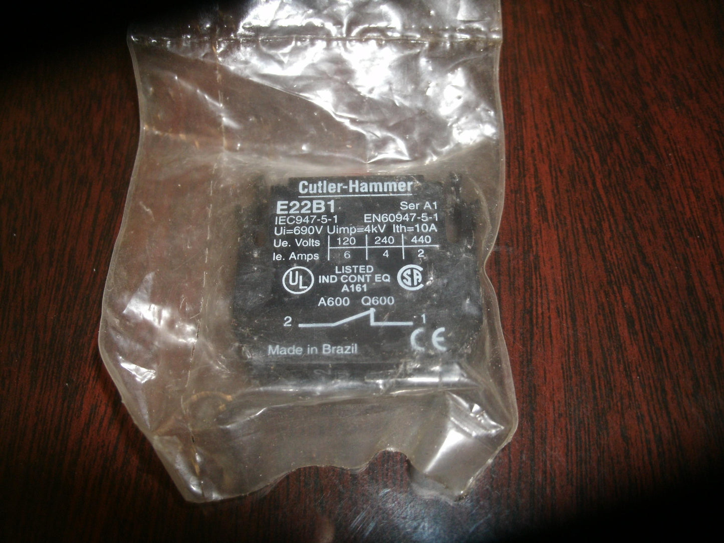 Cutler-Hammer E22B1. Series: 1. EN60947-5-1. New. (32)