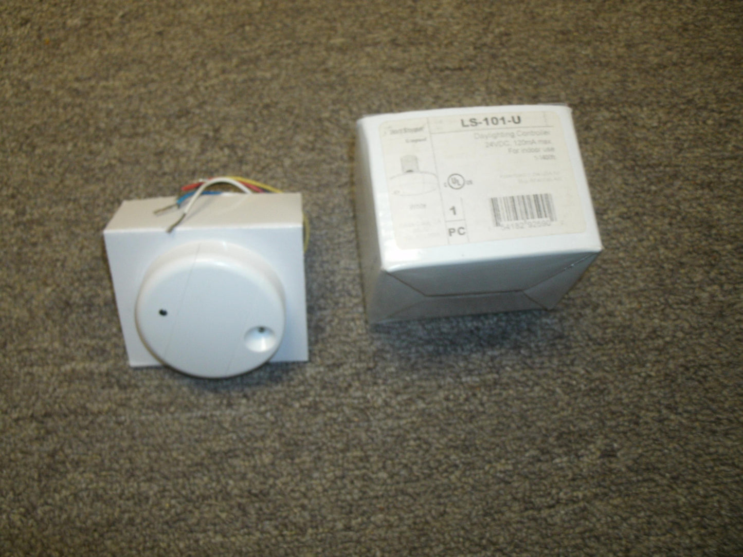 Watt Stopper LS-101-U Daylighting Controller Sensor. New. White.