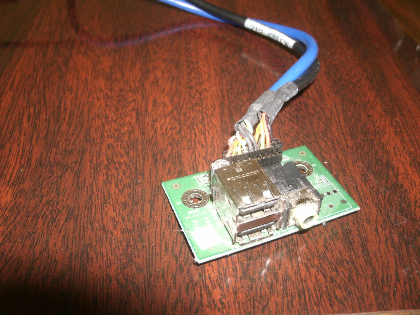 Dell PW8 G0570 REV A01. USB and Sound Port. M1379 BIZ. (2400)