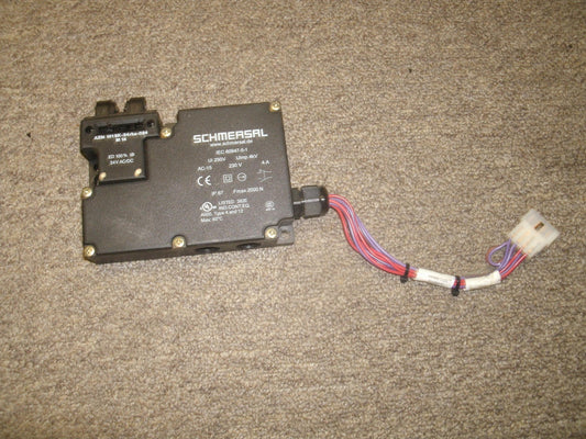 Schmersal IEC 60947-5-1 Safety InterLock Switch. Used. (38)