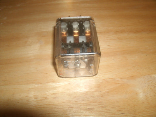 Potter & Brumfield KUP-14A15-120. 120V, 50/60Hz Relay. (36)