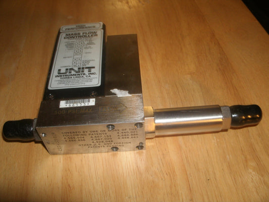 Unit Instruments UFC-1110 Mass Flow Controller. (35)