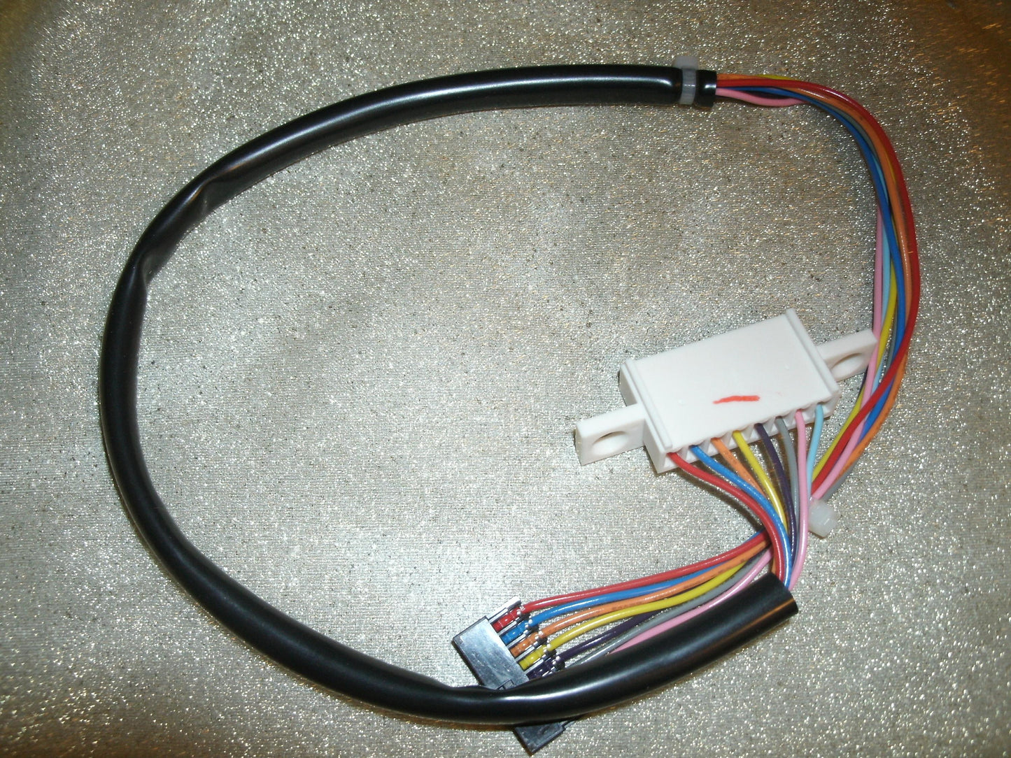 HP RG1-0906-000 OEM, New. High Voltage Control Cable Assembly.