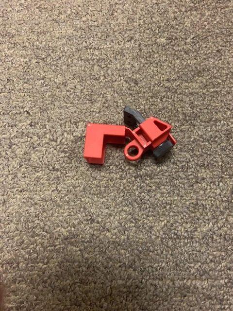 Brady 73744, "No Hole" 120/277 Volt Clamp-On Circuit Breaker Lockouts