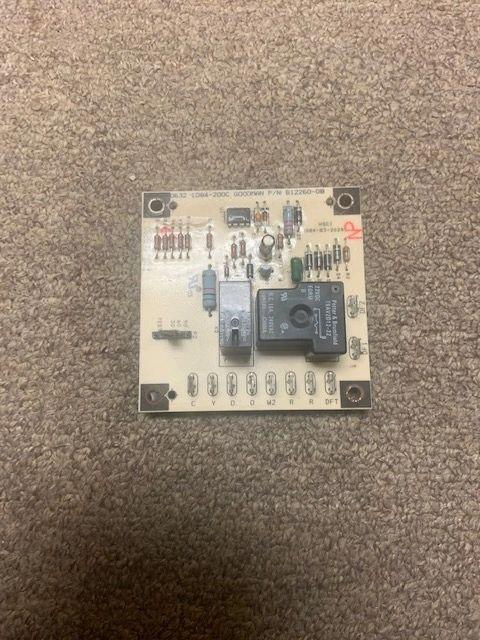 Goodman 1084-200C Janitrol Amana Heat Pump Defrost Control Circuit Board.