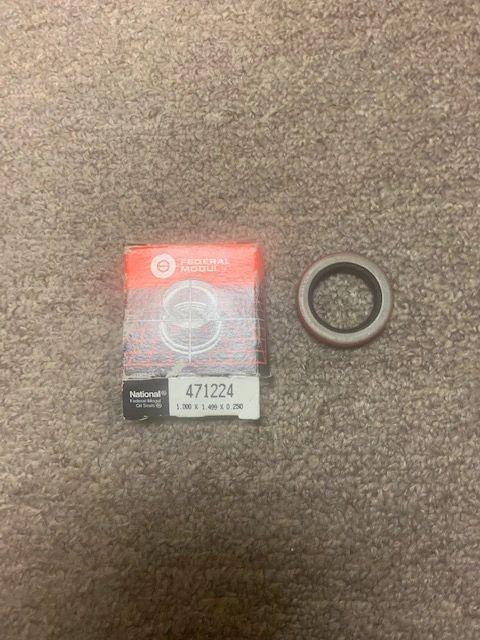 Federal 471224 Mogul Oil Ring. National 471224. New.