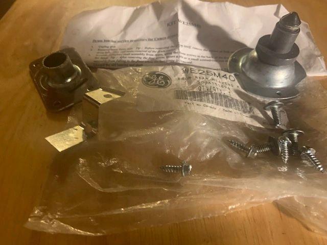 GE WE25M40 Drum Rear Bearing Kit. New. 500A155694. (A2)