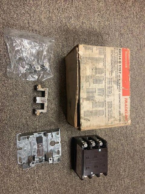 Honeywell R8214G1157, 40A, 3 Pole Contactor Less Coil. New. (43)