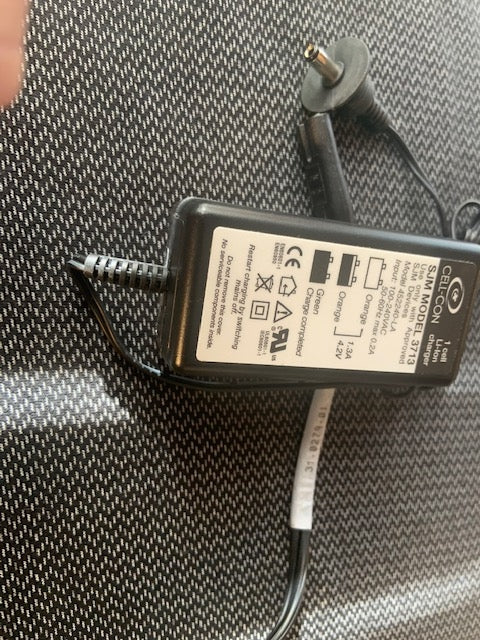 Cell-Con SJM 452240-LA. 751622. Li-lon Charger. (D1)