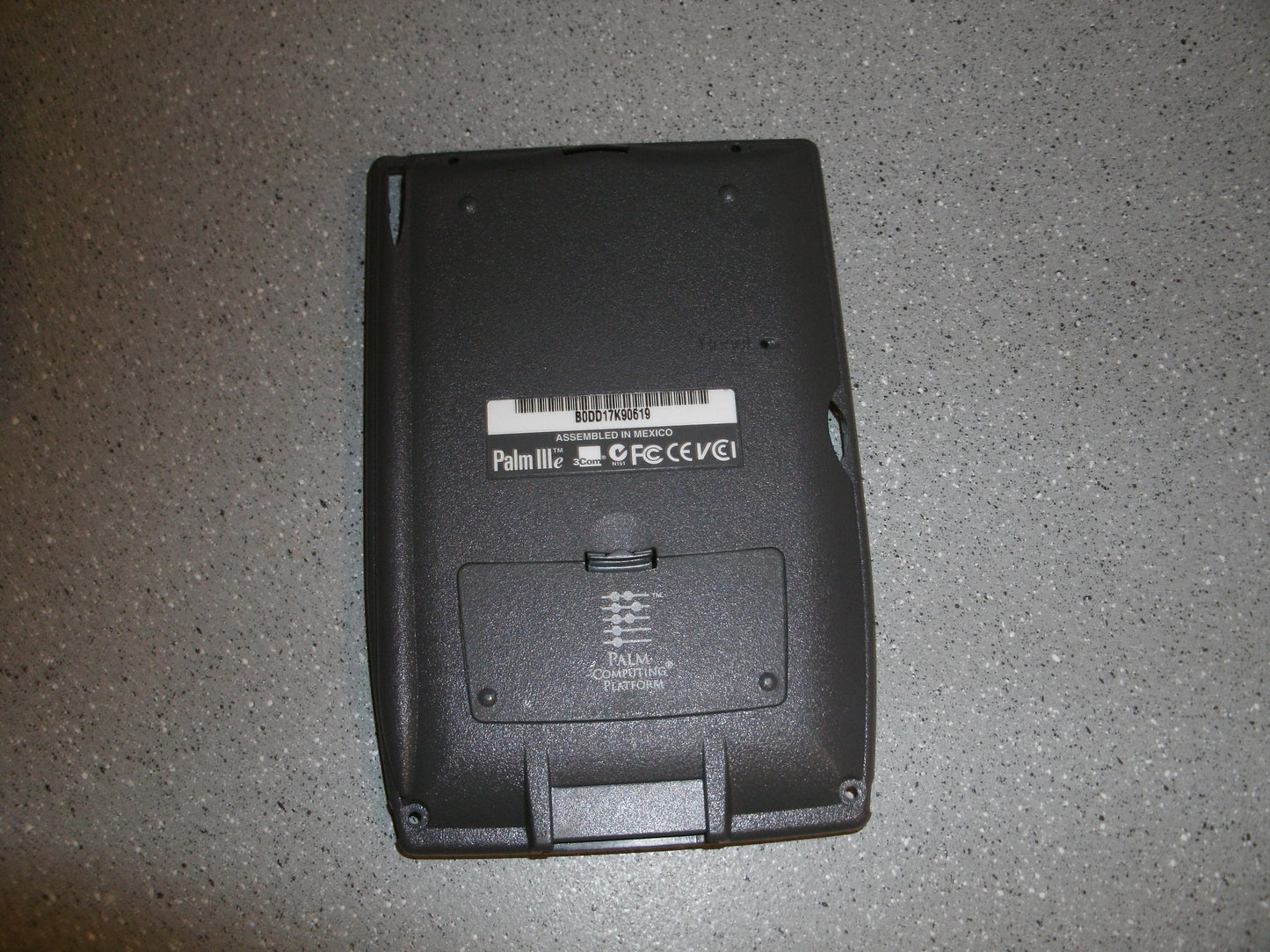 Palm llle Back Bezel and Battery Cover. Refurbished.
