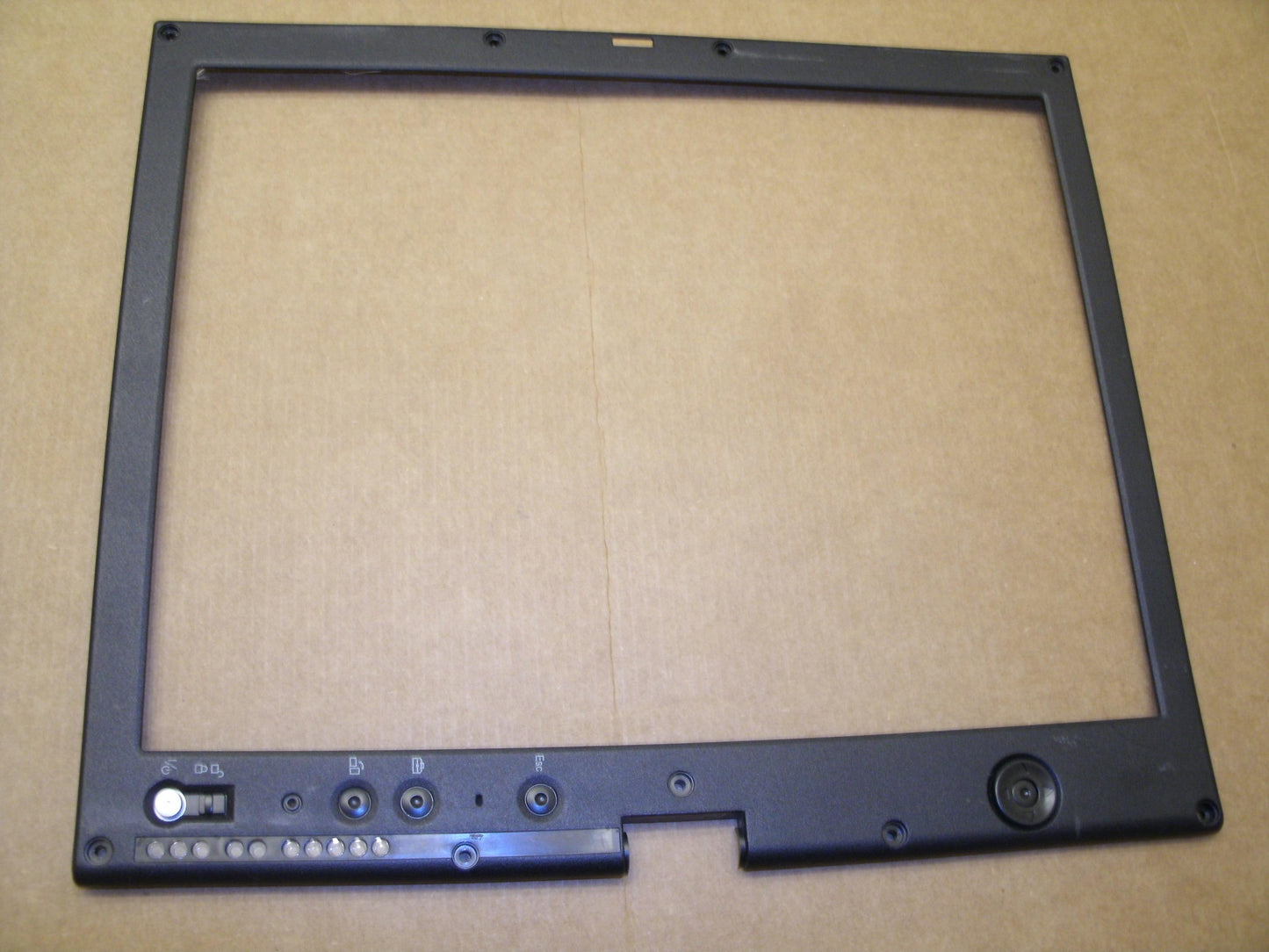IBM X60 X61 42X4396 Front LCD Bezel. Refurbished.