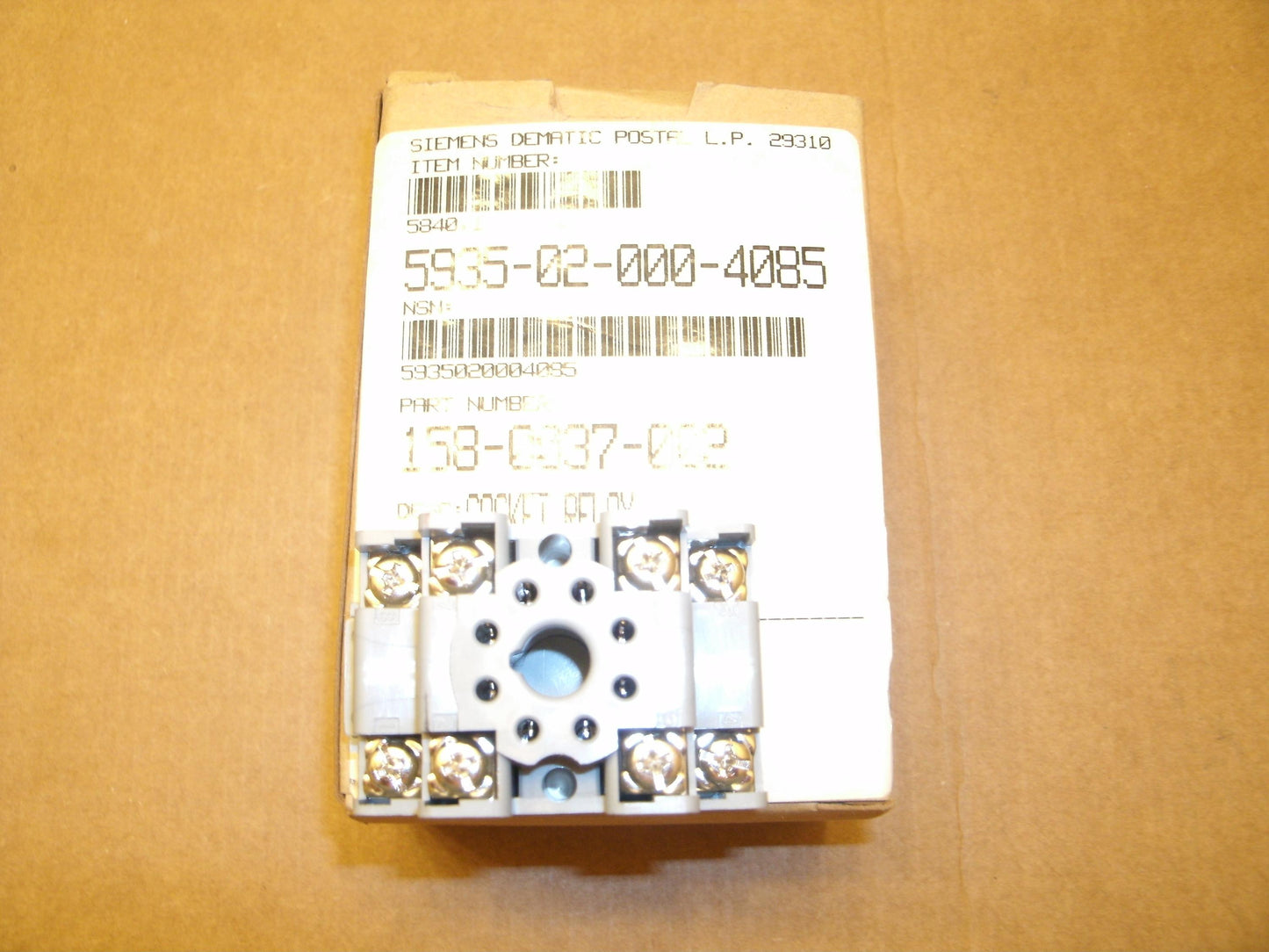 Siemens 158-0037-002 Socket Relay. New.