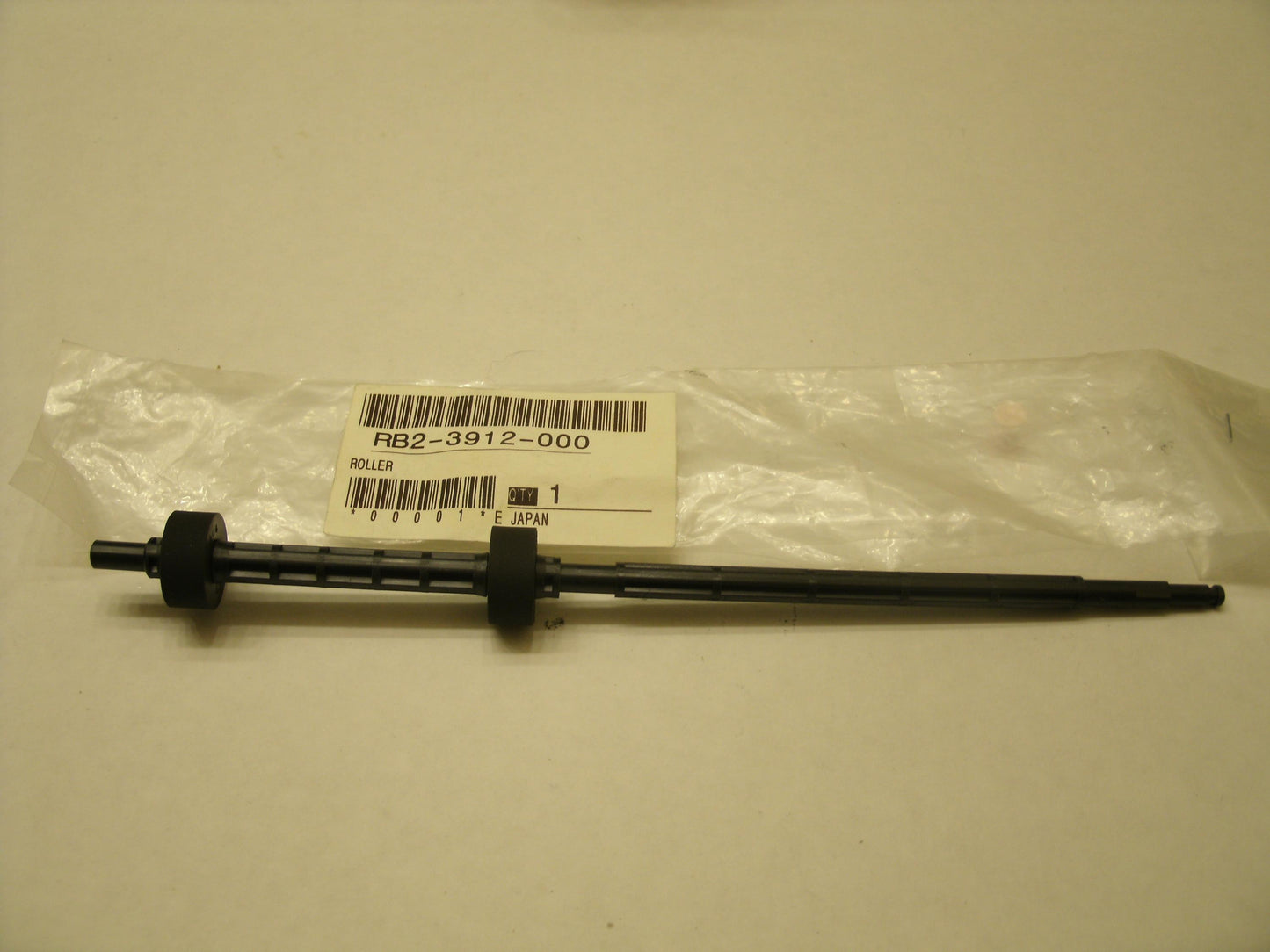 HP RB2-3912-000 Feeder Roller. New.