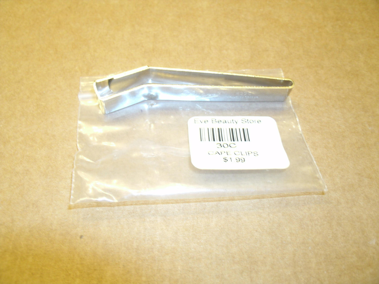 Lot of 22 Diane Cape Clips. New. #30C.