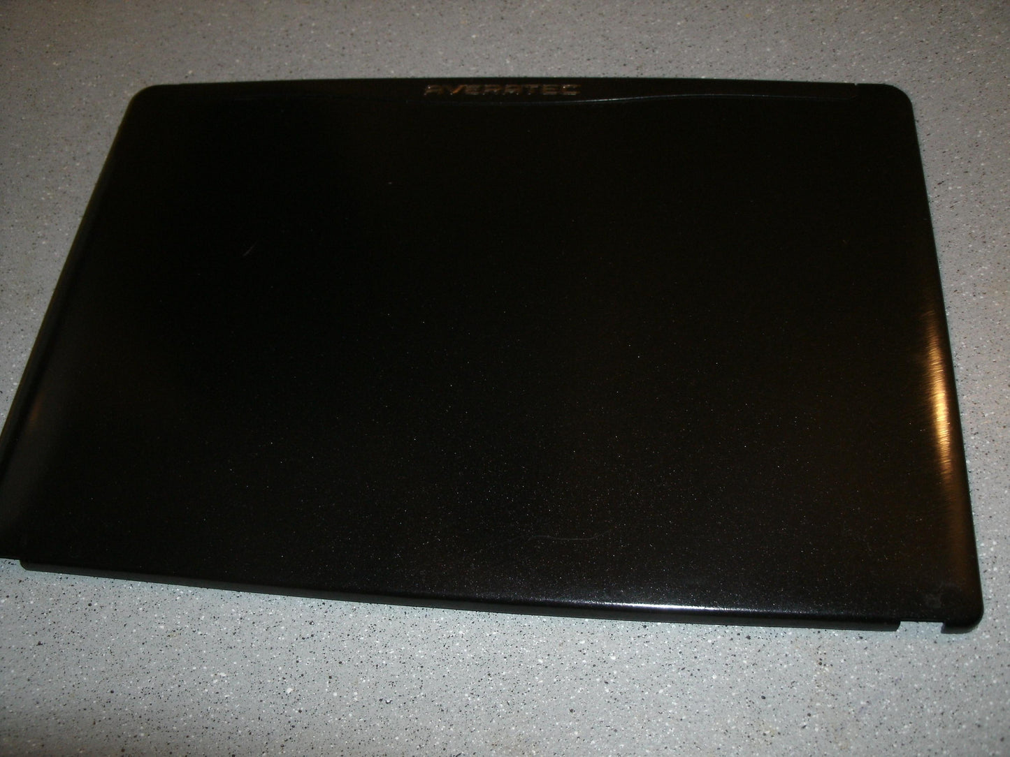 Averatec 40-002521-13 1000 Series 10.6" LCD Back Cover.
