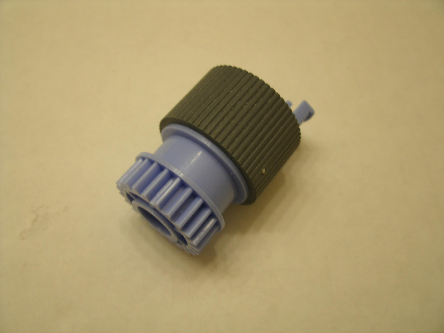 HP RF5-3340-000 Paper Pick-Up and Feed Roller Assembly.