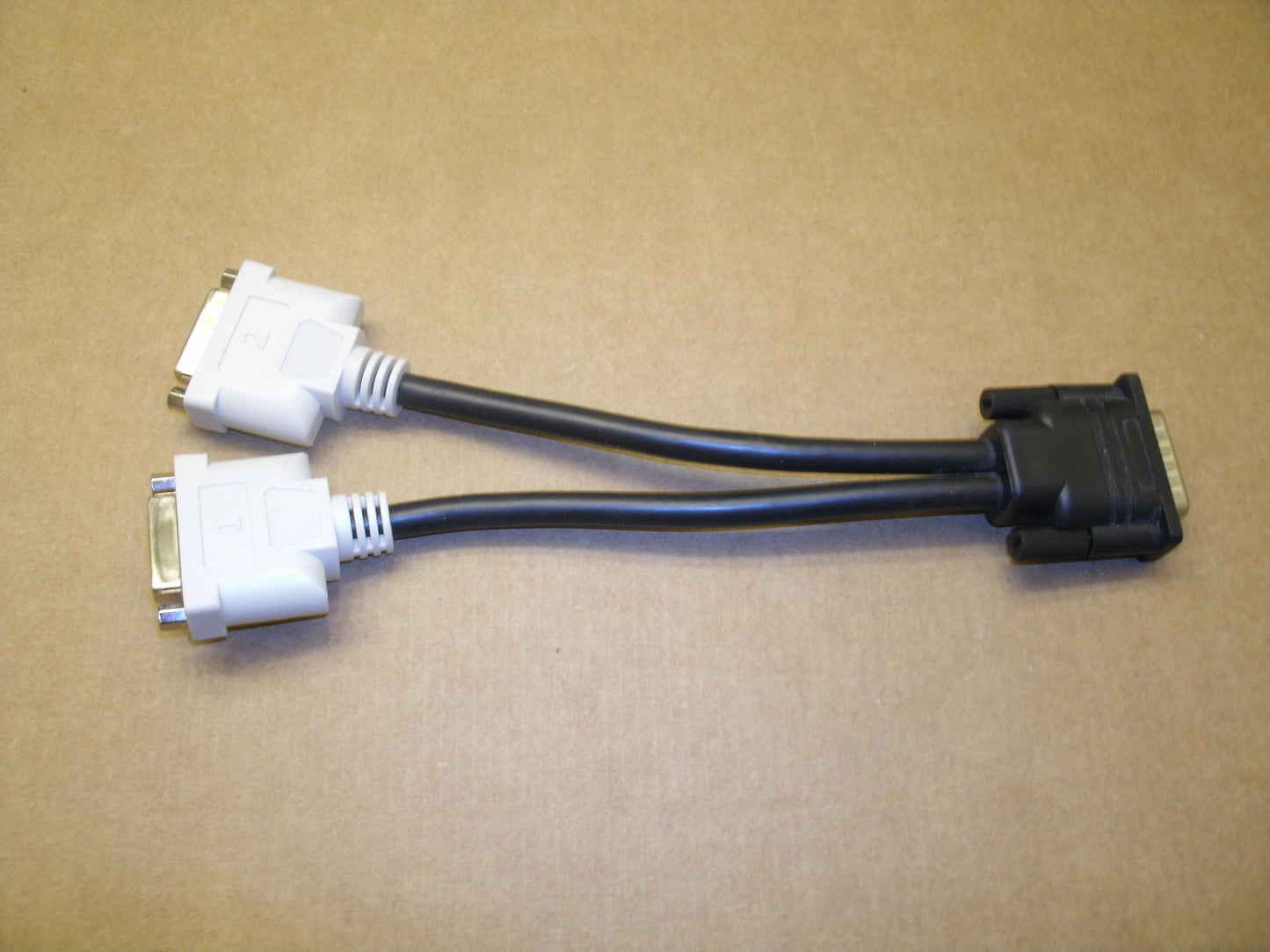 Dell Molex DMS-59 Dual DVI Y-Splitter Cable. New.