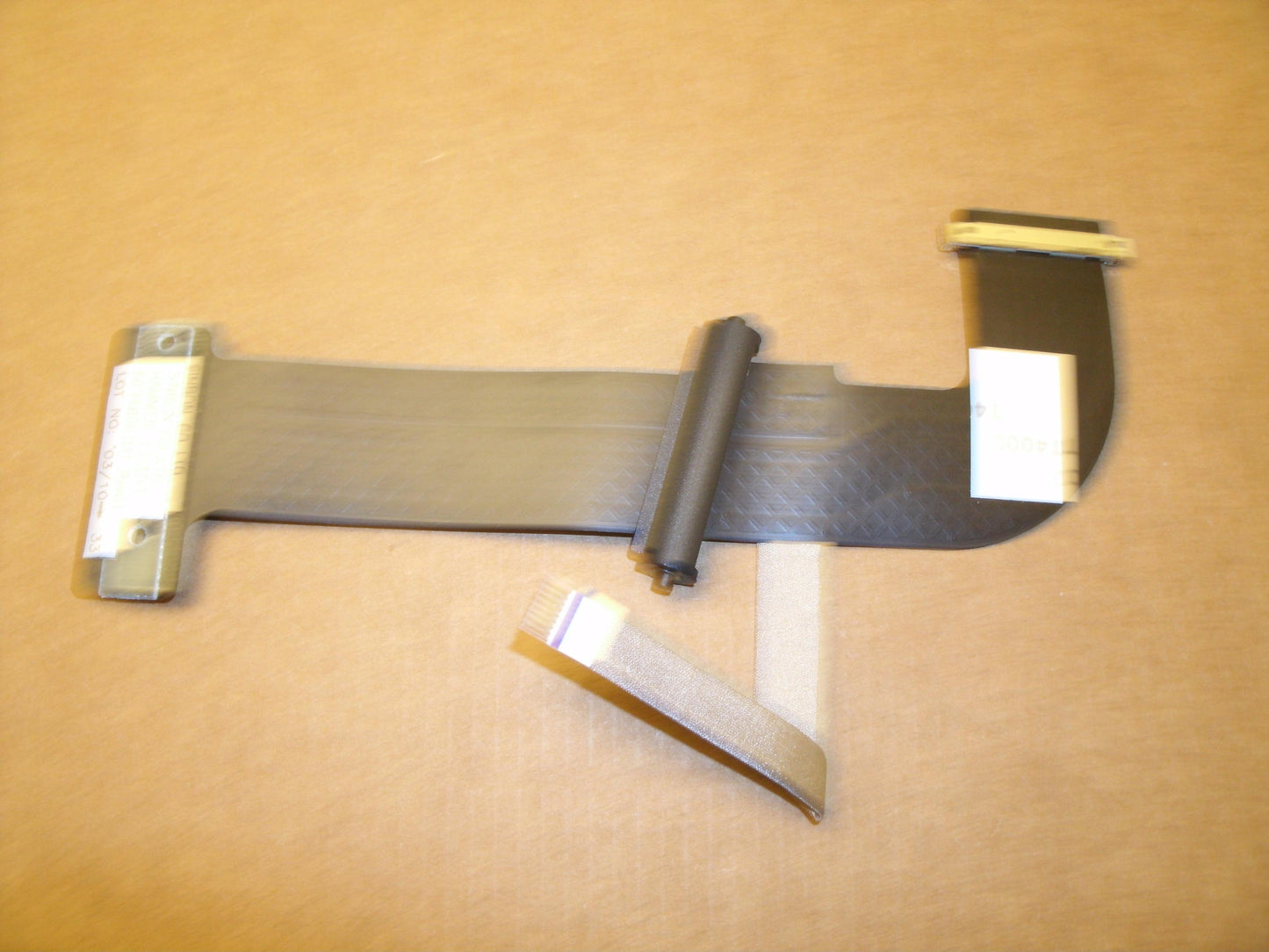 IBM Thinkpad 60.46B06.031 LCD Ribbon Cable 13.3".
