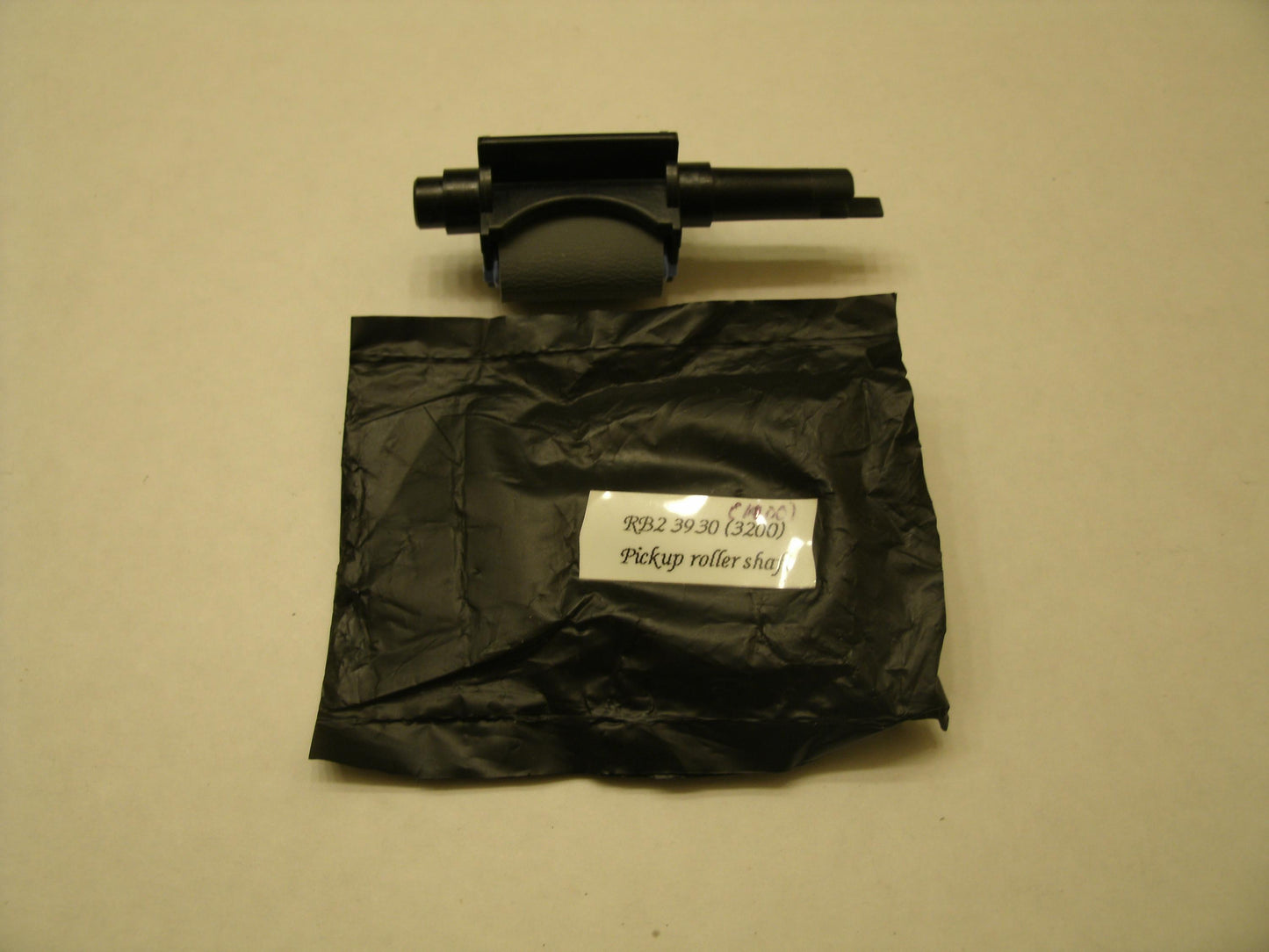 HP RB2-3930-000 Pickup Roller Shaft. New.