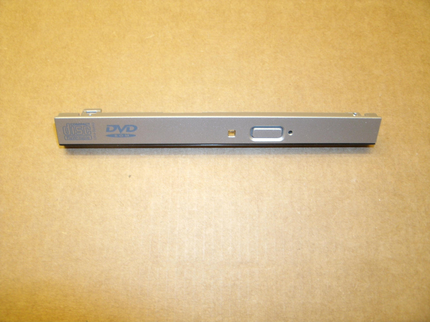 HP EBCT2040 DVD RW Faceplate. New. Compaq Presario M2000.