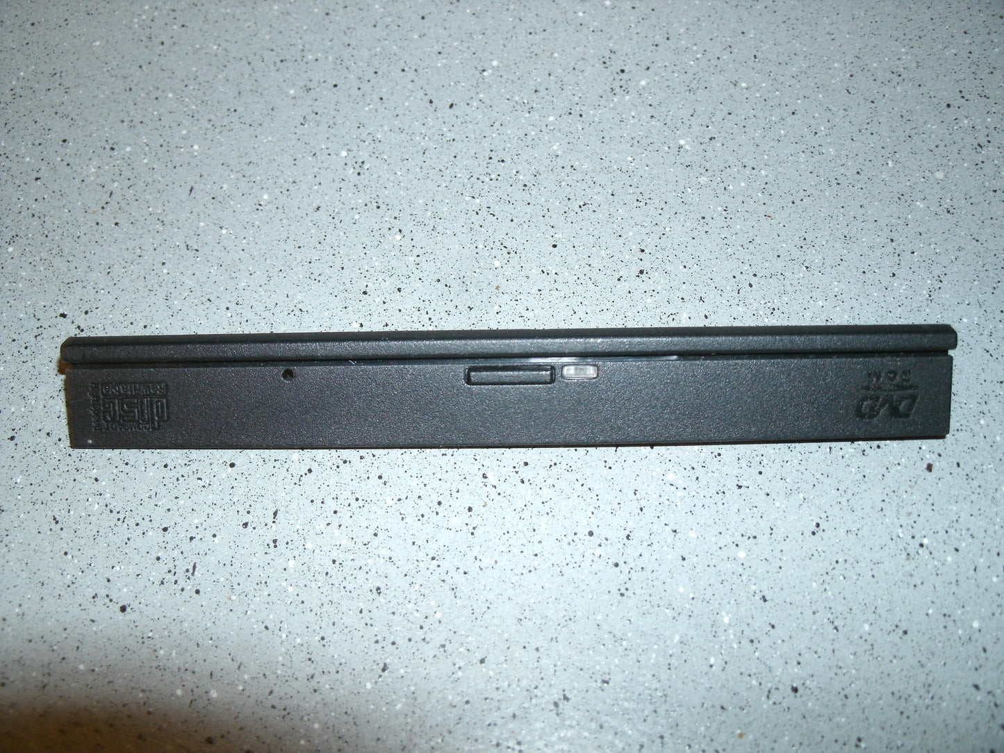 Acer TravelMate 4001LMi DZC 3MZL1CRTN18 CD ROM Bezel.